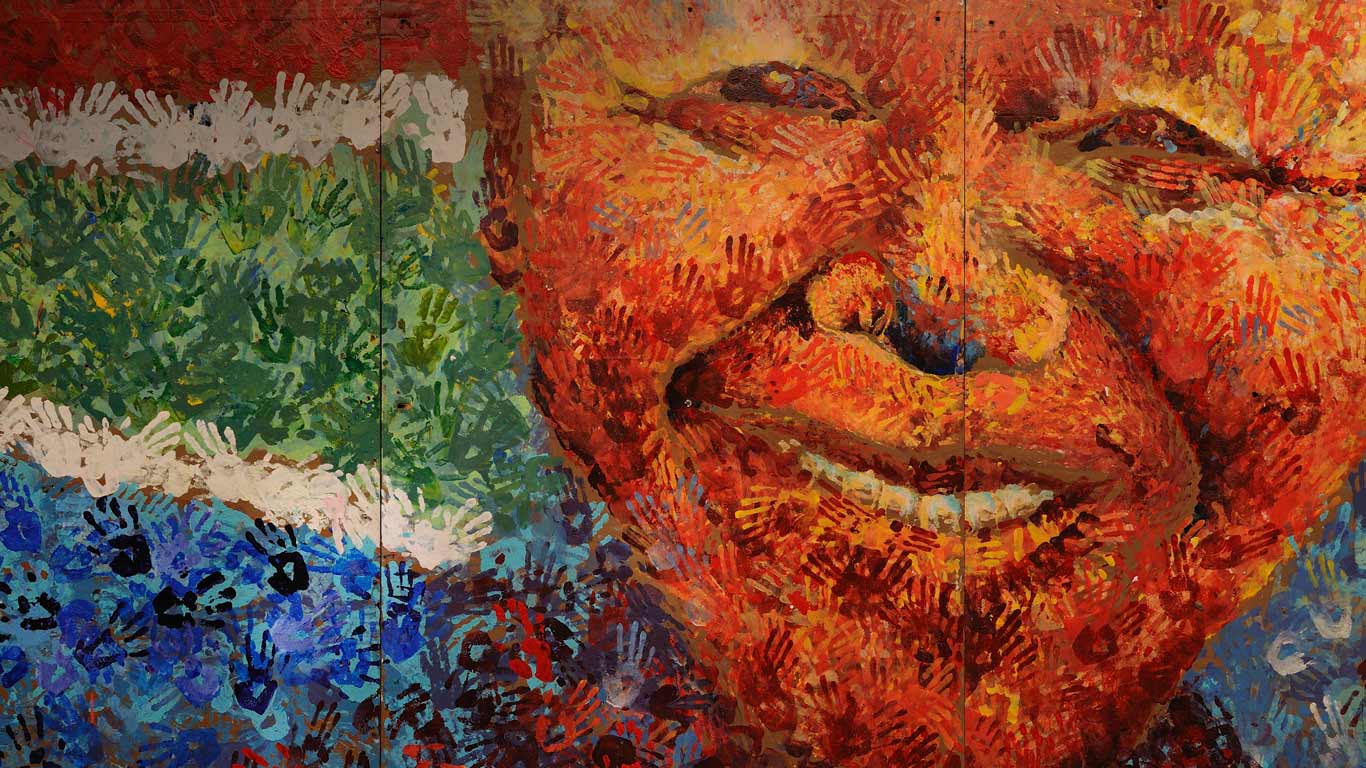 Mural in Cape Town, illustrating anti-apartheid activist and former President of South Africa Nelson Mandela (© Frederic Soltan/Corbis)(Bing Canada)