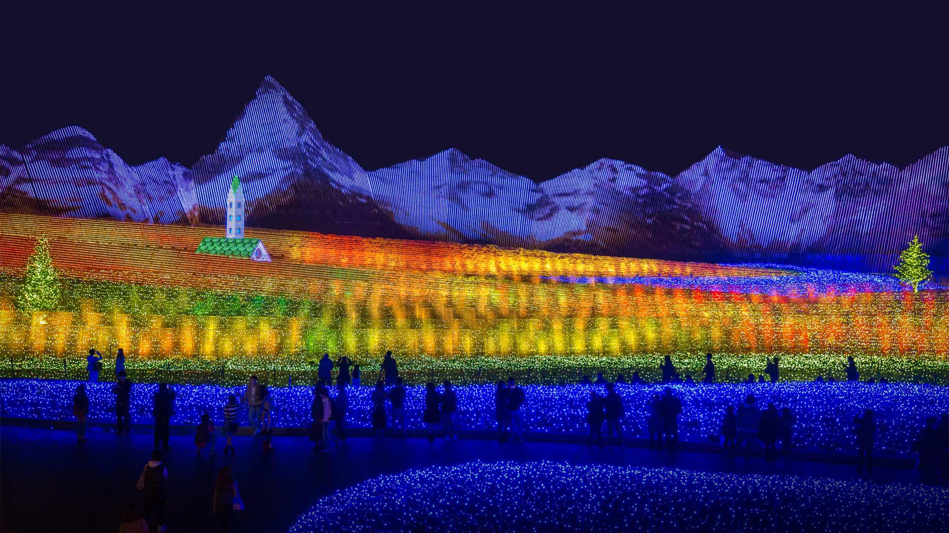 Nabana no Sato garden at night in Kuwana, Japan (© Zoonar GmbH/Alamy)(Bing Canada)