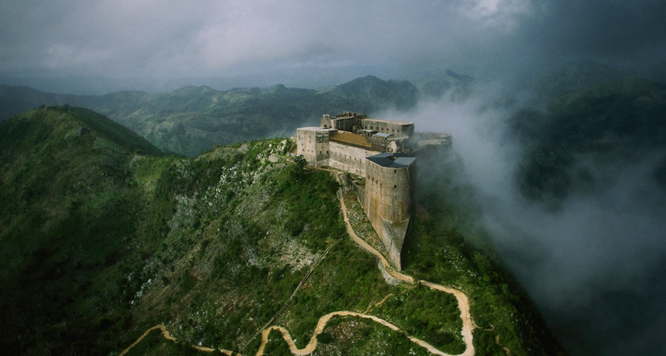 海地共和国的小岛 -- James P. Blair/Getty Images &copy; (Bing China)