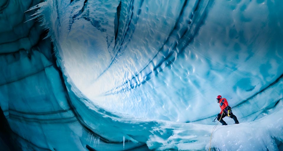 冰岛的朗格冰原冰川景观 -- Tyler Stableford/Getty Images &copy; (Bing China)