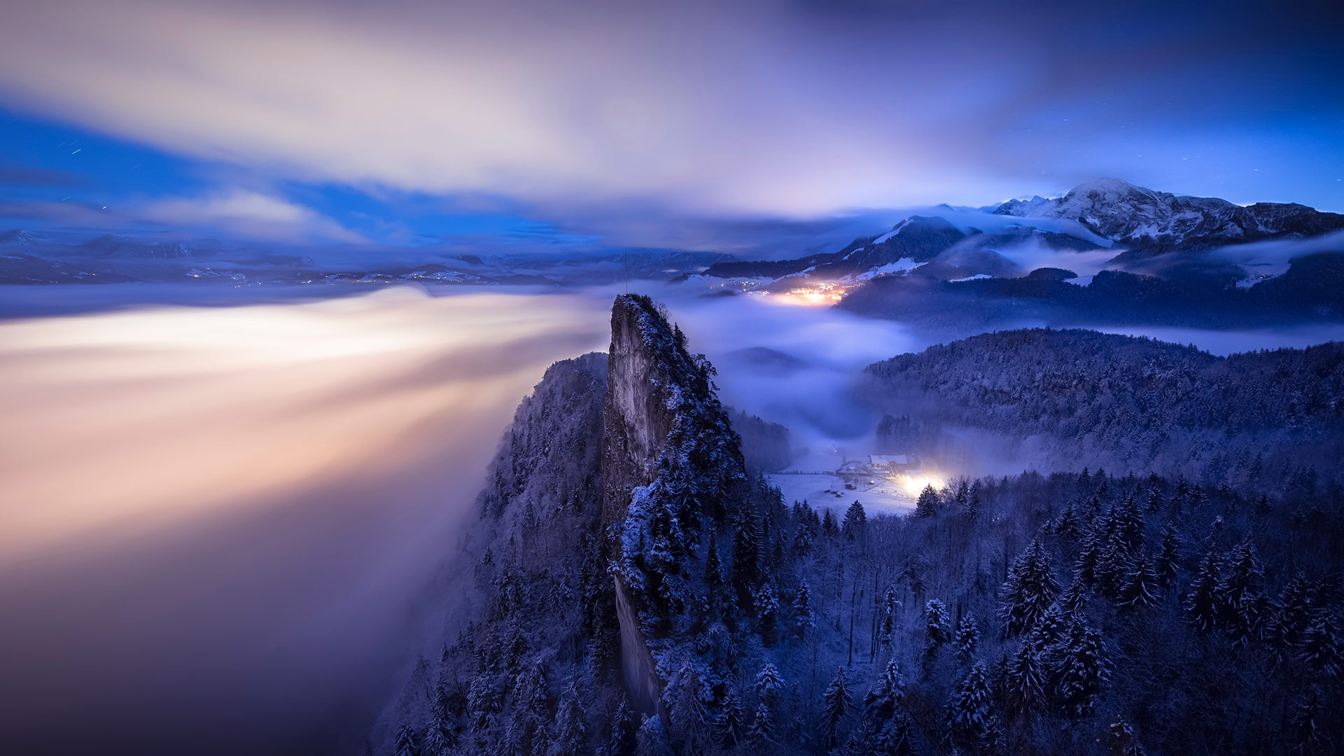 贝希特斯加登阿尔卑斯山脉全景，德国巴伐利亚州 (© Spotcatch/Westend61/Offset)(Bing China)
