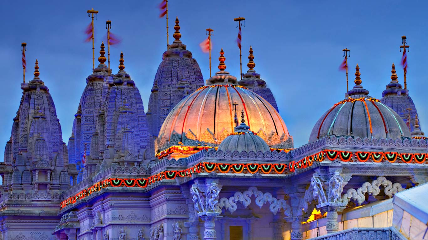 BAPS Shri Swaminarayan Mandir (Neasden Temple) decorated for Diwali, London, England (© Jon Arnold Images/Danita Delimont)(Bing Canada)