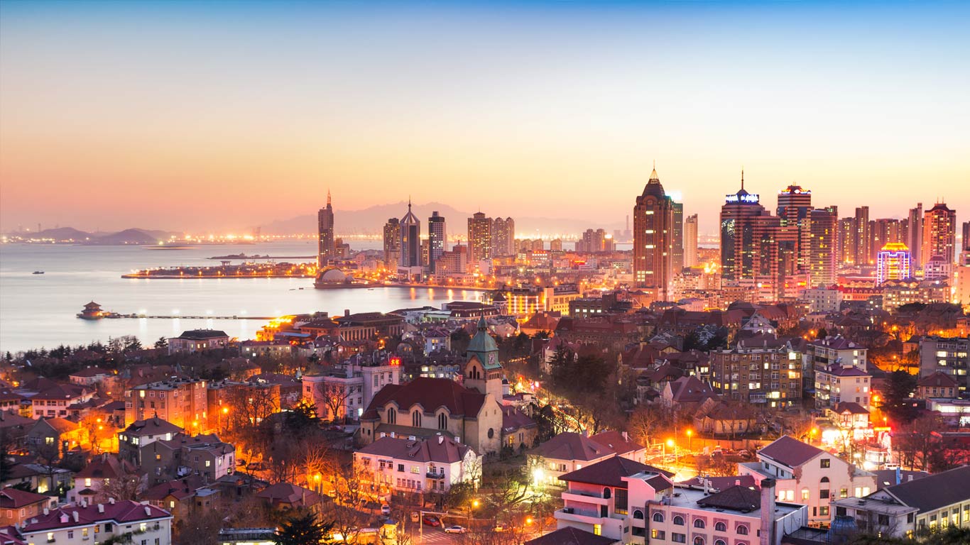 青岛夜景 (© MirageC/Moment Open/Getty Images)(Bing China)