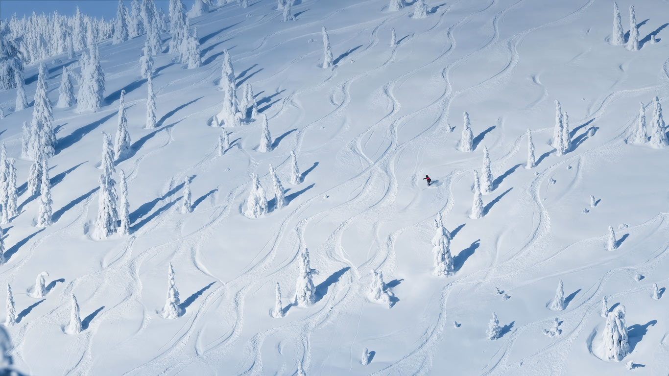 美国，蒙大拿州，怀特菲什的雪山 (© Tetra Images/Offset)(Bing China)
