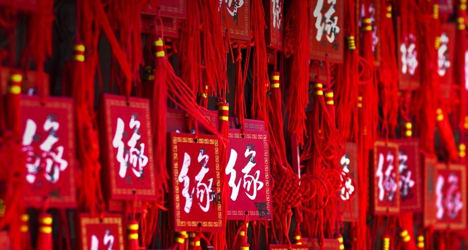 幸运卡片 (© picturegarden/Lifesize/Getty Images) &copy; (Bing China)