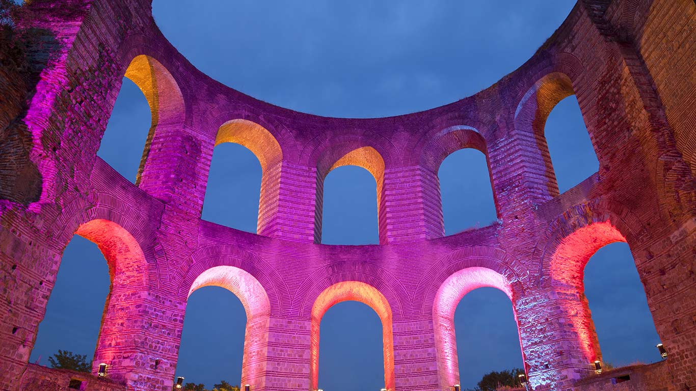 Kaiserthermen, UNESCO-Welterbestätte, Trier, Rheinland-Pfalz, Deutschland (© Bernd Rohrschneider/Corbis)(Bing Deutschland)