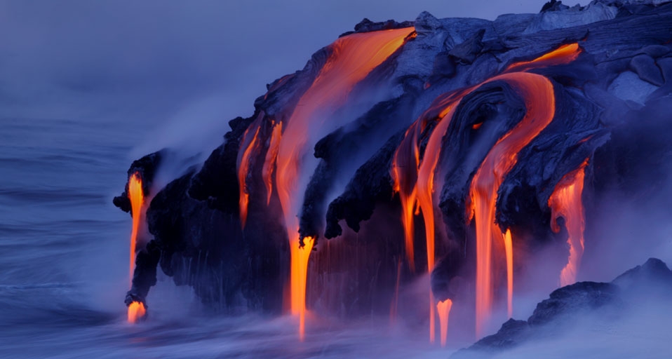 夏威夷的粘性熔岩 -- Bruce Omori/Corbis &copy; (Bing China)