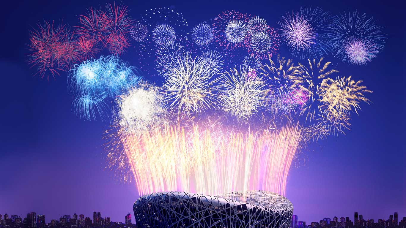 国家体育场上空的焰火 (© Kevin Zen/Alamy)(Bing China)