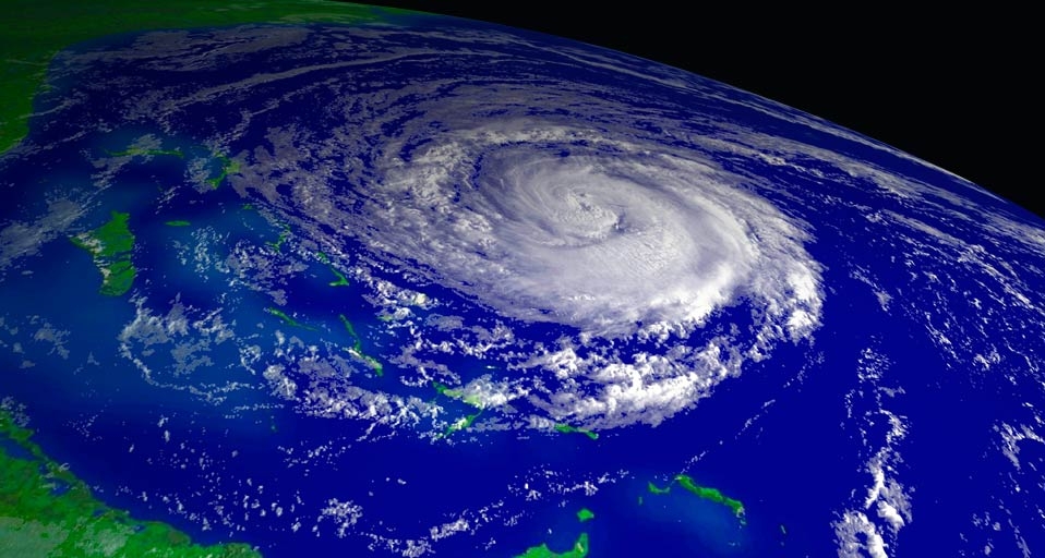 从外太空拍到2004年席卷巴哈马的飓风“珍妮” -- NOAA/Corbis &copy; (Bing China)