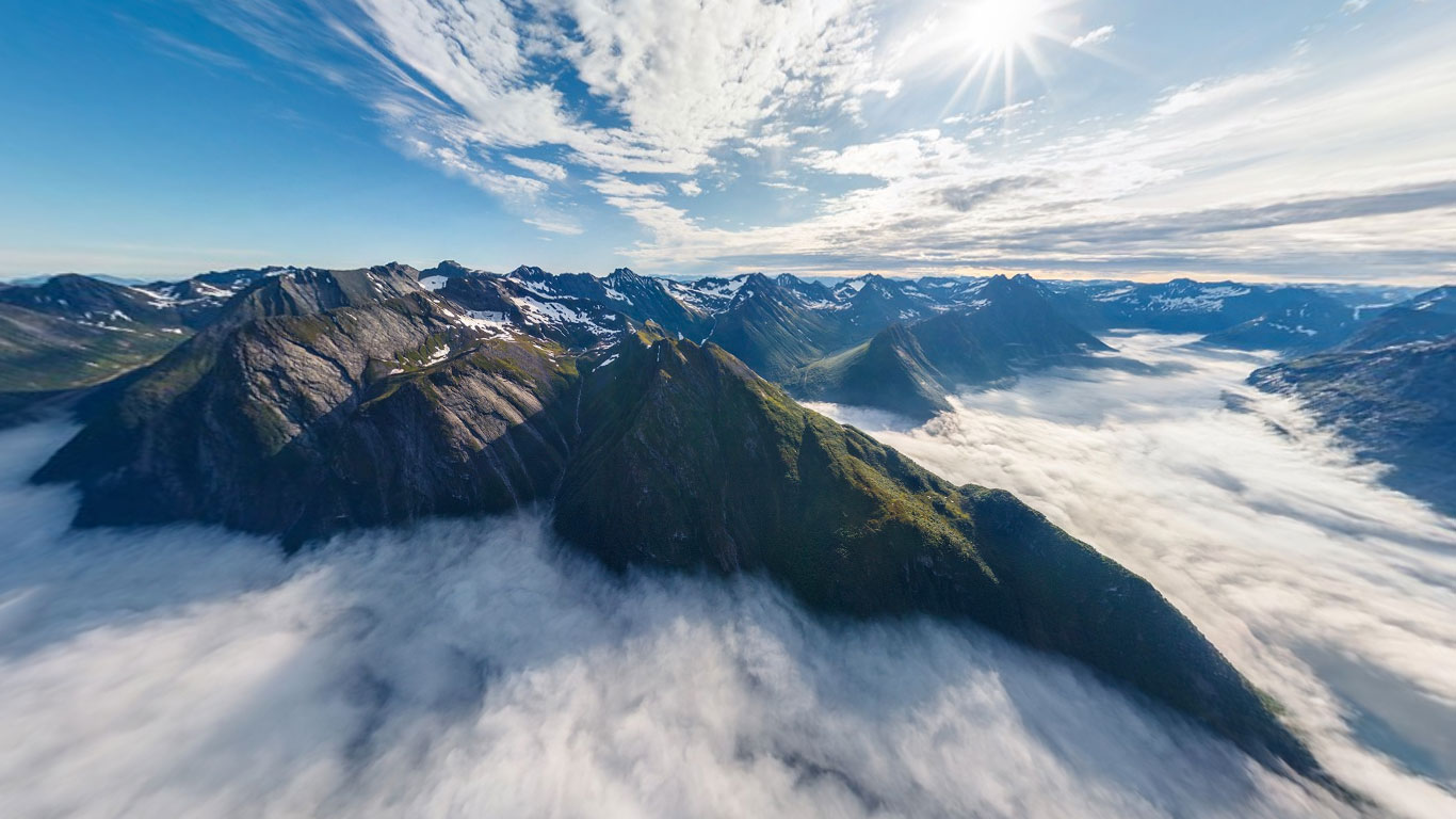 挪威，在约伦峡湾之上的孙墨尔阿尔卑斯山 (© AirPano)(Bing China)
