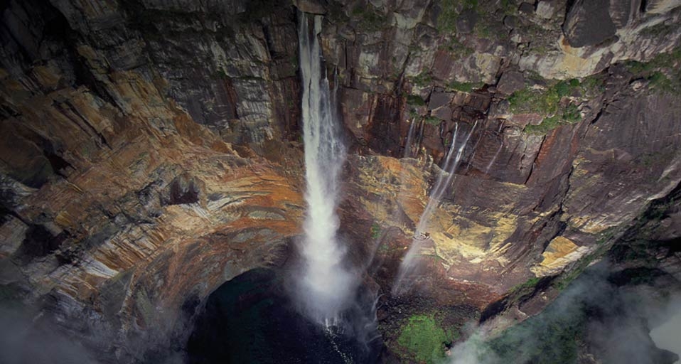 委内瑞拉的天使瀑布 -- Jay Dickman/CORBIS &copy; (Bing China)