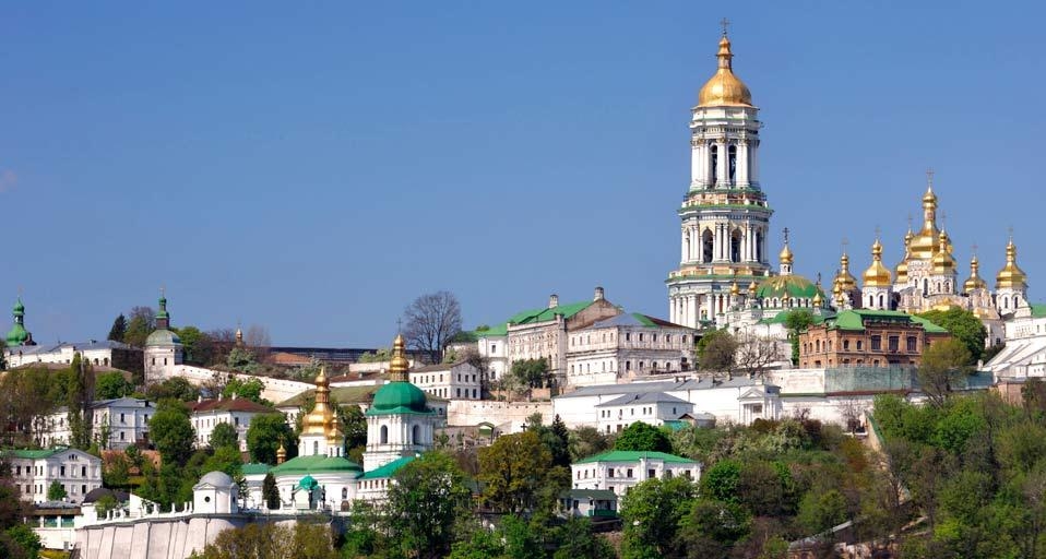 Das Kiewer Höhlenkloster am westlichen Ufer der Dnepr (© Oleksiy Maksymenko/All Canada Photos/Corbis) &copy; (Bing Germany)