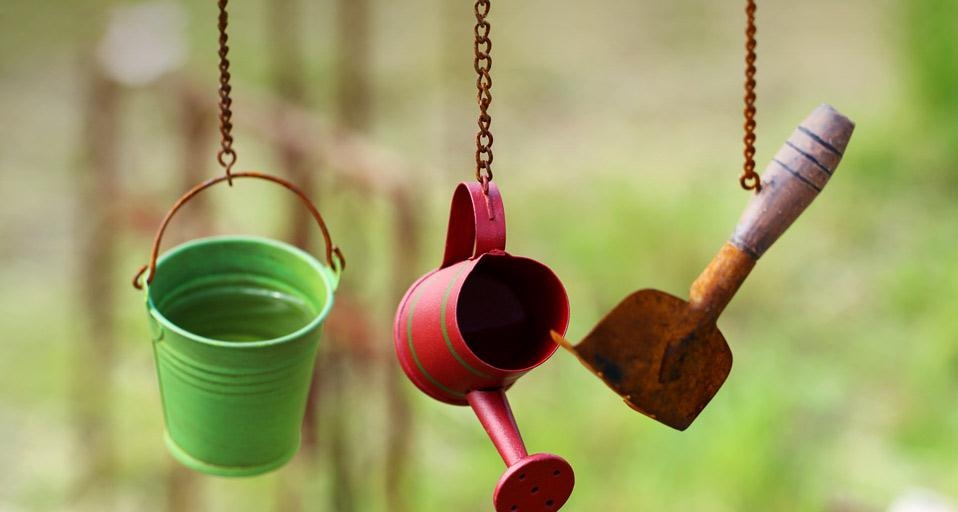 园艺工具 (© fotolinchen/E+/Getty Images) &copy; (Bing China)