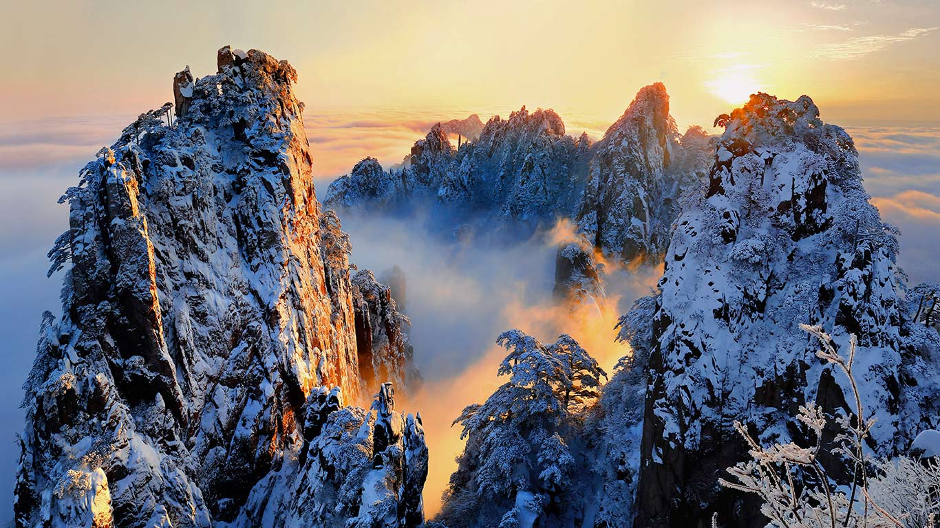 【今日大雪】黄山风景区，安徽省 (© Adam Wong/Prime/500px)(Bing China)