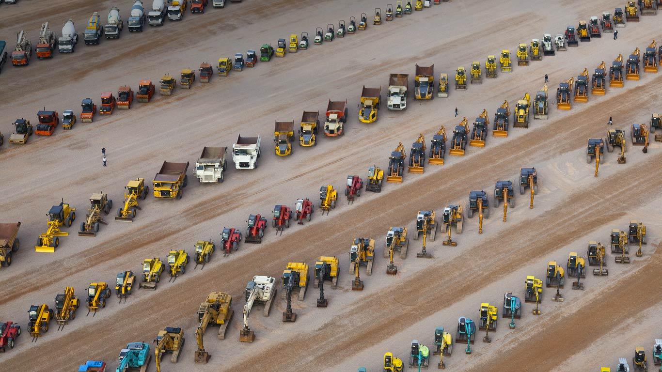 Vente aux enchères d’équipements industriels à Saint-Aubin-sur-Gaillon, département de l’Eure, Haute-Normandie (© Francis Cormon/Corbis)(Bing France)