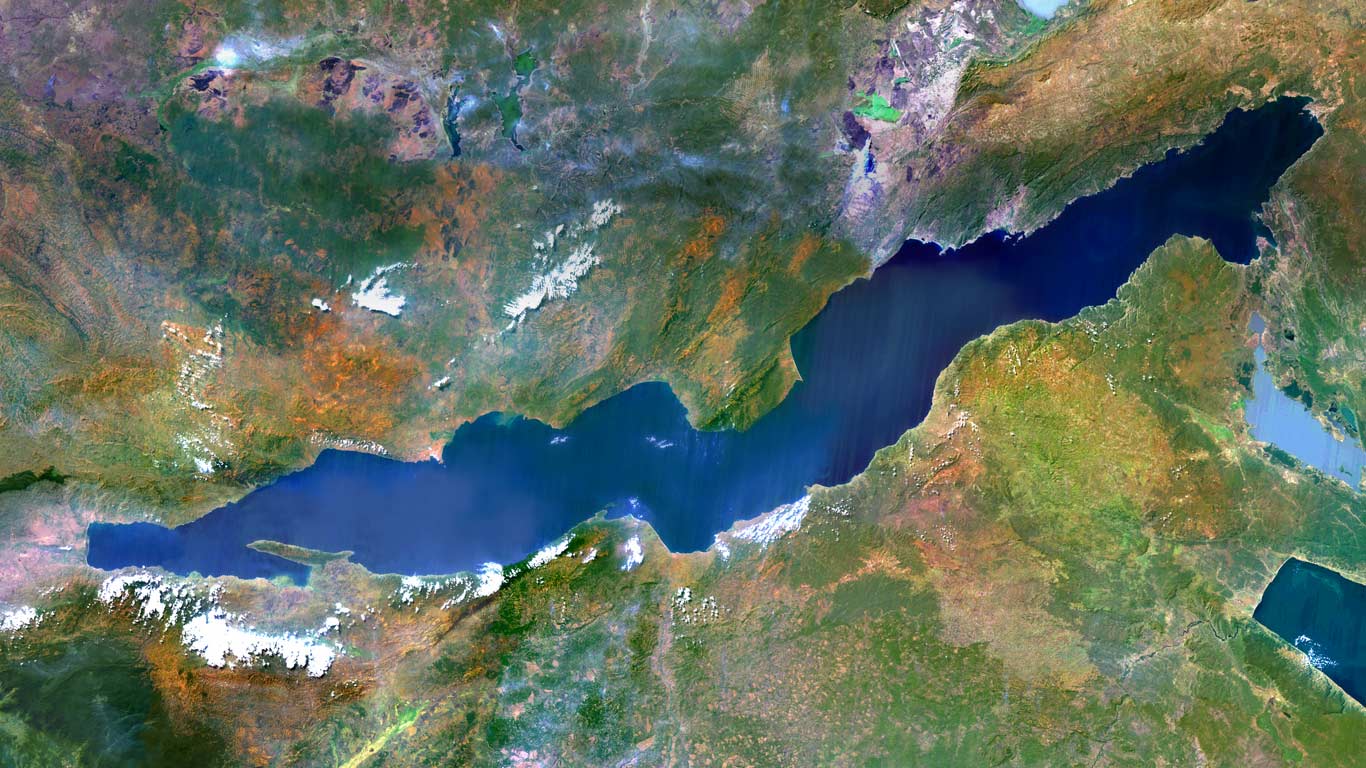 Lake Tanganyika, an African Great Lake divided between four countries: Burundi, Democratic Republic of the Congo (DRC), Tanzania, and Zambia (© Planet Observer/Getty Images)(Bing Canada)