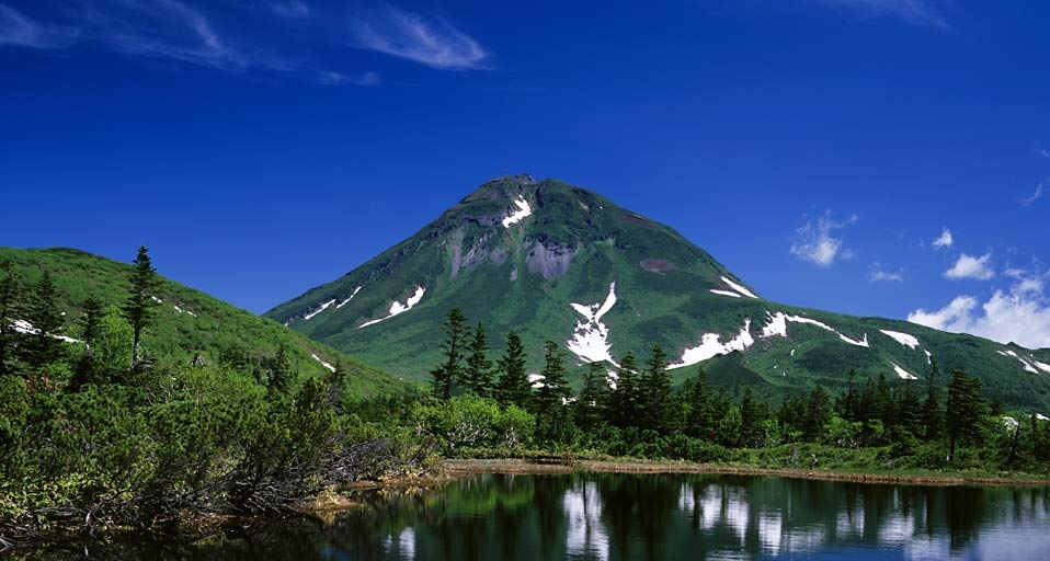 ｢羅臼岳｣北海道, 知床 -- Aflo Foto Agency/Photolibrary &copy; (Bing Japan)