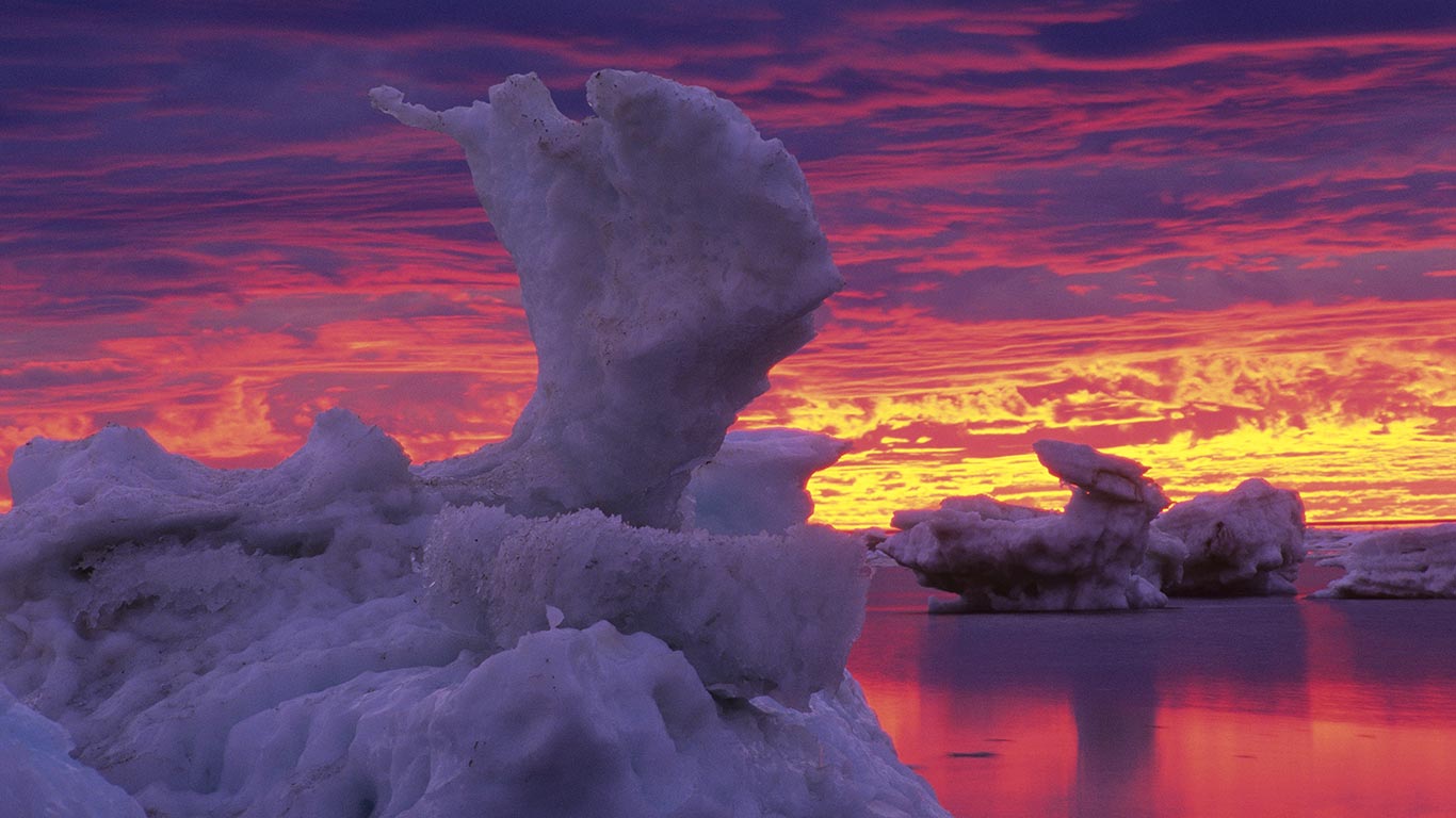 加拿大马尼托巴省丘吉尔，哈德逊湾的冰流 (© Mike Grandmaison/All Canada Photos/SuperStock)(Bing China)