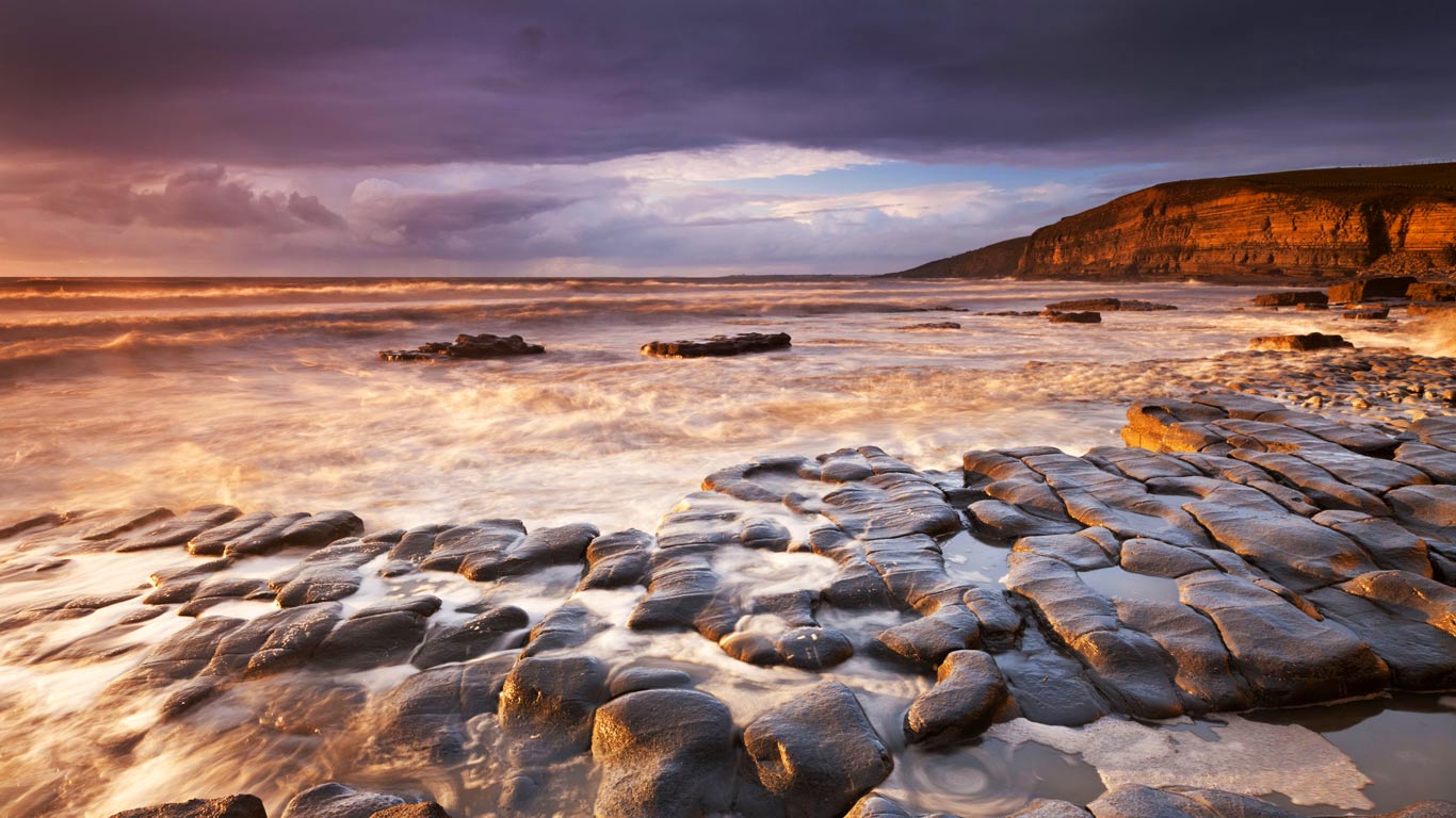 Dunraven Bay on the Glamorgan Heritage Coast, South Wales (© Adam Burton/Alamy)(Bing New Zealand)
