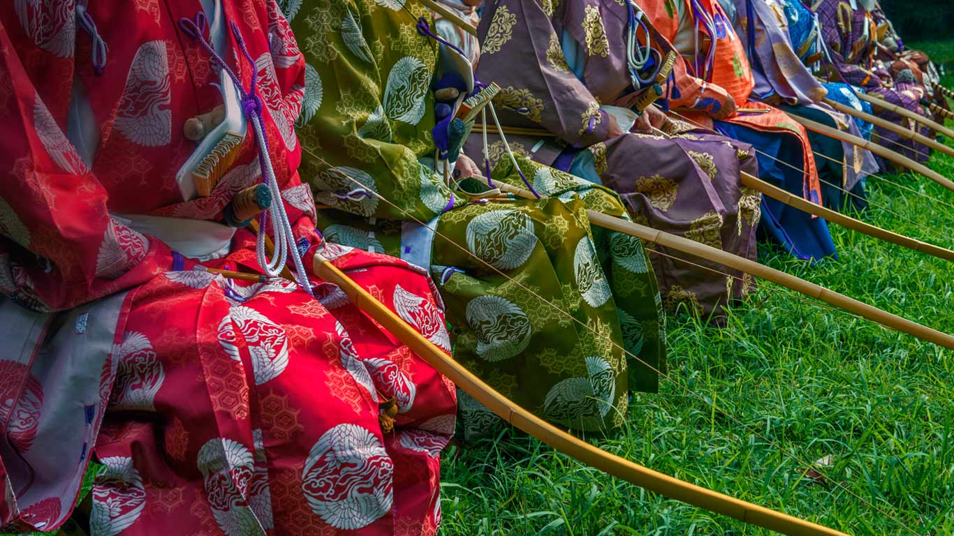 Archers at the Meiji Shrine, Tokyo, Japan (© Rob Tilley/Danita Delimont)(Bing Canada)