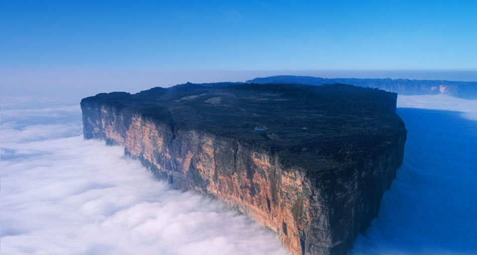 委内瑞拉的罗赖马山 -- Image Source/Corbis &copy; (Bing China)