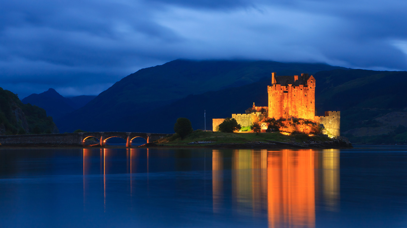 Eilean Donan Castle at the blue hour after sunset, Scotland (© Henk Meijer/Alamy)(Bing United Kingdom)