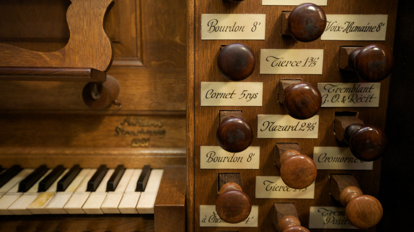 Clavier de l’un des orgues de la cathédrale Notre-Dame de Strasbourg, Alsace (© Andia/UIG/Getty Images)(Bing France)