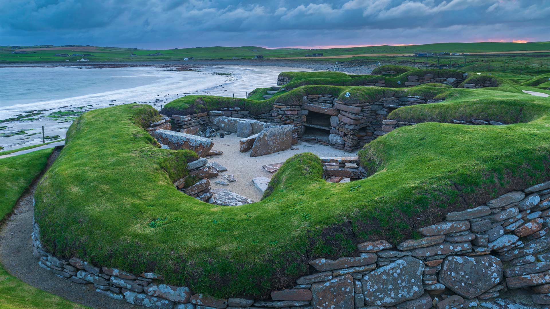 Stormy sky over Skara Brae, a Neolithic village on the Mainland, Orkney (© Robert Harding World Imagery/Offset)(Bing United Kingdom)