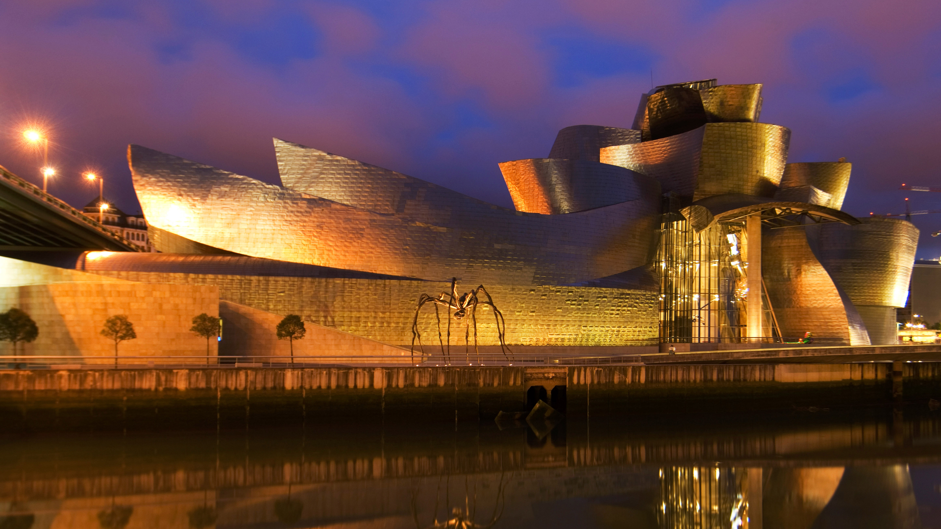 Museo Guggenheim di Bilbao, Spagna (© Jeremy Horner/Getty Images)(Bing Italia)