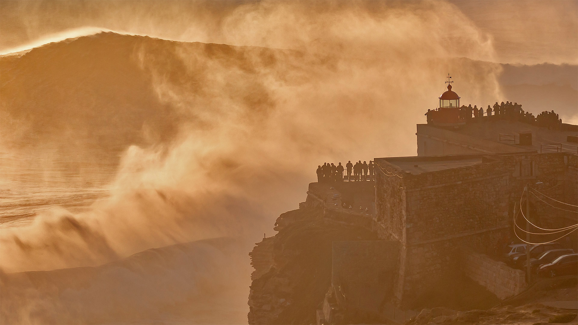 纳扎雷灯塔，葡萄牙 (© Richard A Lock/Getty Images)(Bing China)
