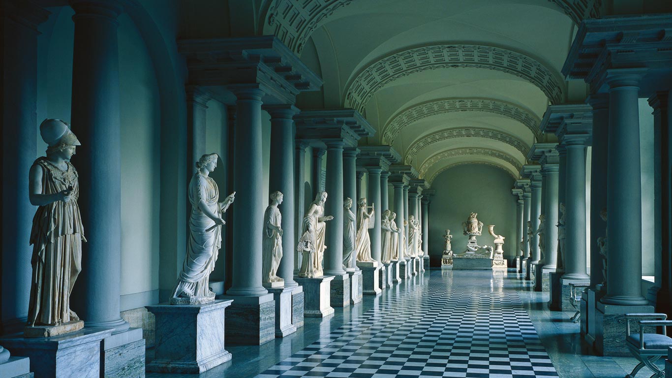 斯德哥尔摩王宫内的古斯塔夫三世文物馆，瑞典 (© Johnér/Offset)(Bing China)