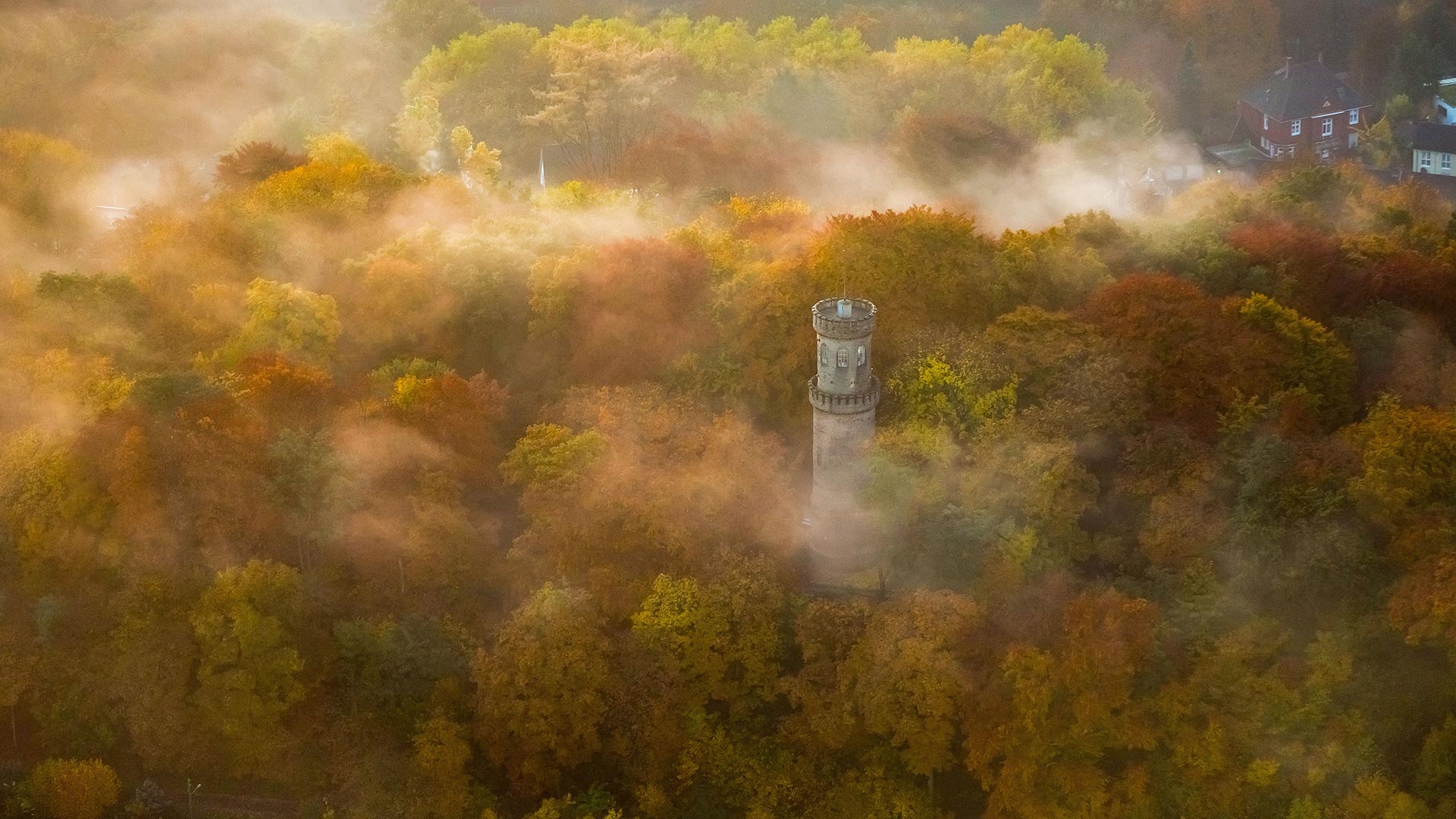 Helenenturm, Witten, Nordrhein-Westfalen (© Hans Blossey/age fotostock)(Bing Deutschland)