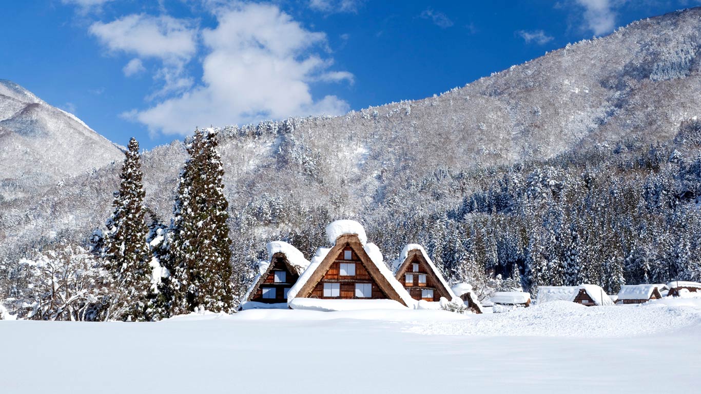 ｢雪の白川郷｣岐阜, 白川村 (© JTB MEDIA CREATION, Inc./Alamy Stock Photo)(Bing Japan)
