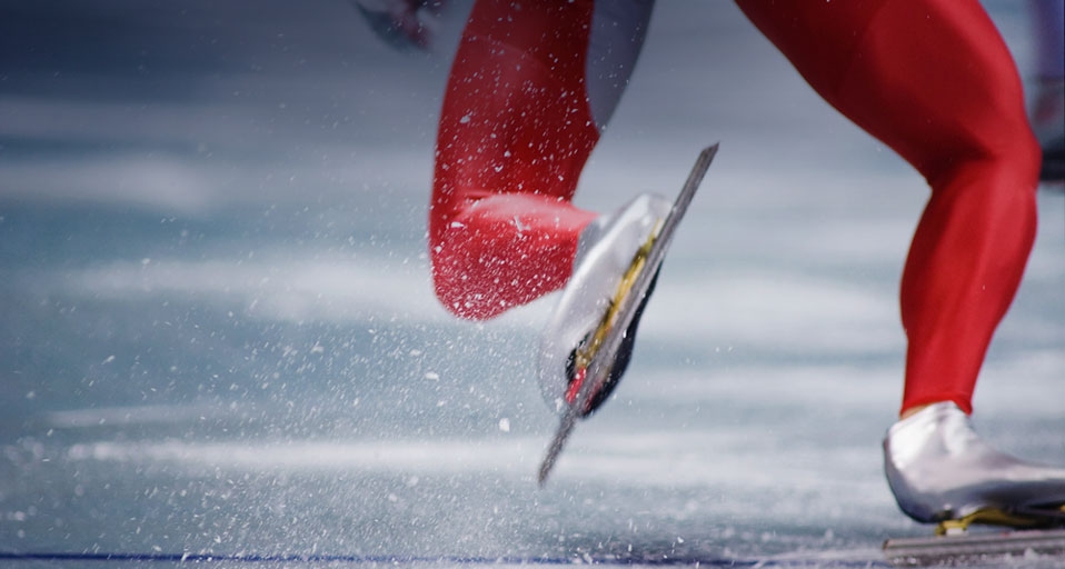 Speed skater -- Jun Tsukuda/age fotostock &copy; (Bing New Zealand)