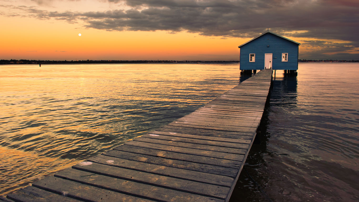 Boathouse on Matilda Bay in Perth, Western Australia (© Timothy Chai/Moment Open/Getty Images)(Bing Australia)