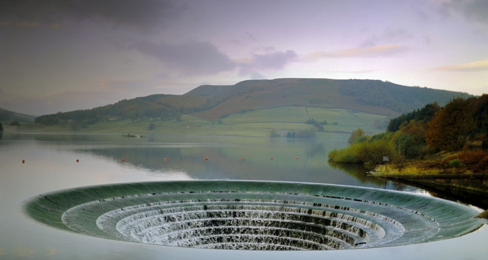 Ladybower Reservoir, Peak District National Park, Derbyshire, England -- Robert Harding Travel/David Hughes/Photolibrary &copy; (Bing Canada)
