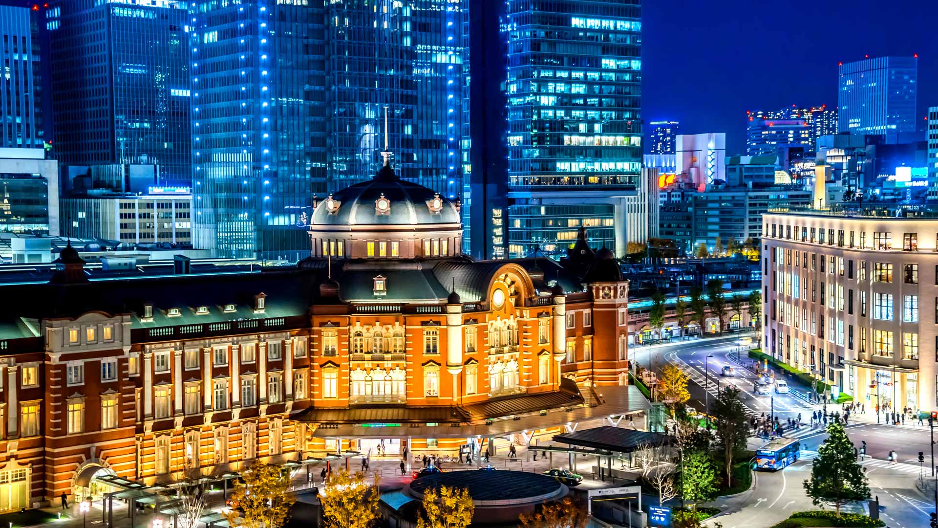 ｢東京駅丸の内駅舎｣東京, 千代田区 (© voyata/Getty Images)(Bing Japan)