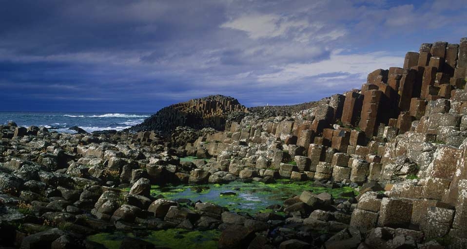 英国北爱尔兰安特里姆郡巨人之路 -- SIME/eStock Photo &copy; (Bing China)