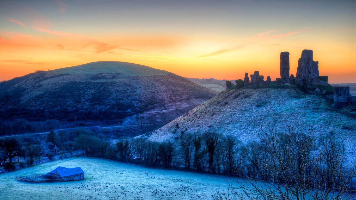英国科夫堡，日出 (© Matt Gibson/LOOP IMAGES/Loop Images/Corbis)(Bing China)