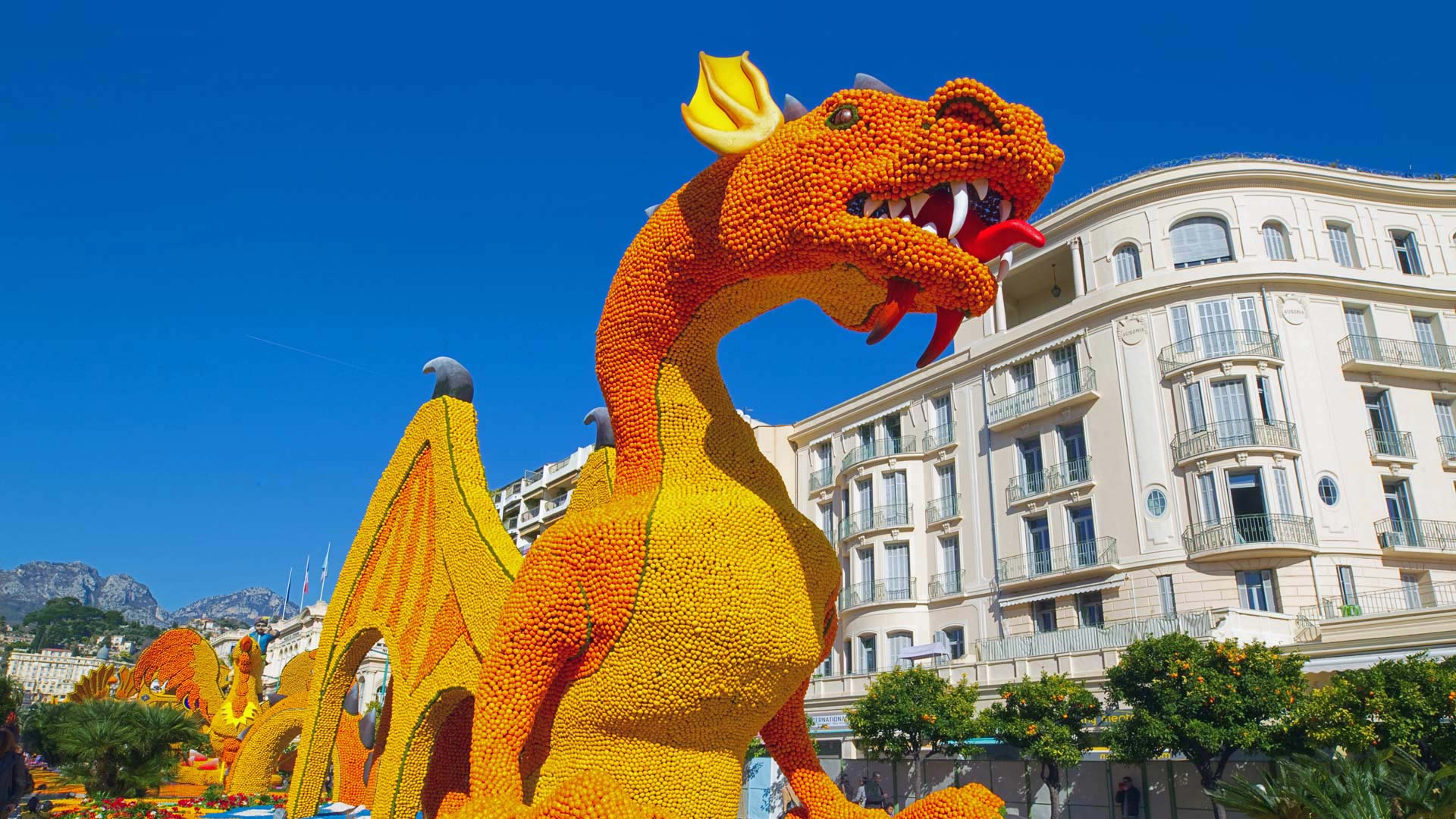 Das Zitronenfestival 2019 in Menton, Frankreich (© Mandoga Media/Alamy)(Bing Deutschland)