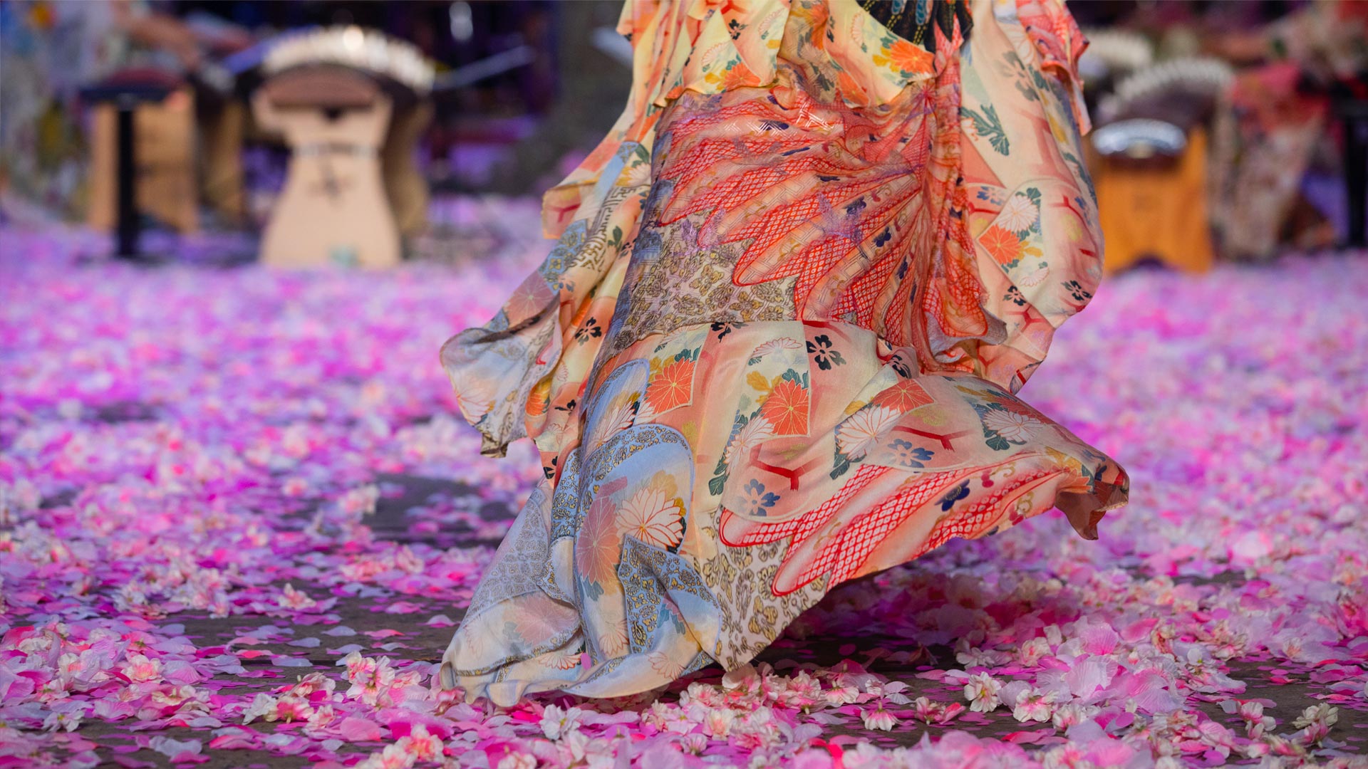 A model walks the runway during the Camilla show at Mercedes-Benz Fashion Week, 2018 in Sydney, Australia (© Mark Nolan/Getty Images)(Bing Australia)