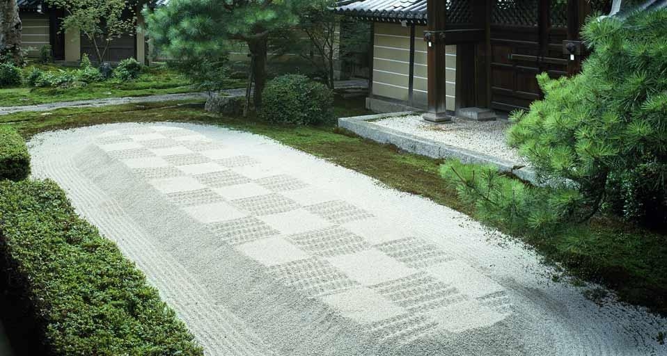 ｢永観堂釈迦堂前庭｣京都, 左京区 (© JTB Photo Communications, Inc./ageFOTOSTOCK) &copy; (Bing Japan)
