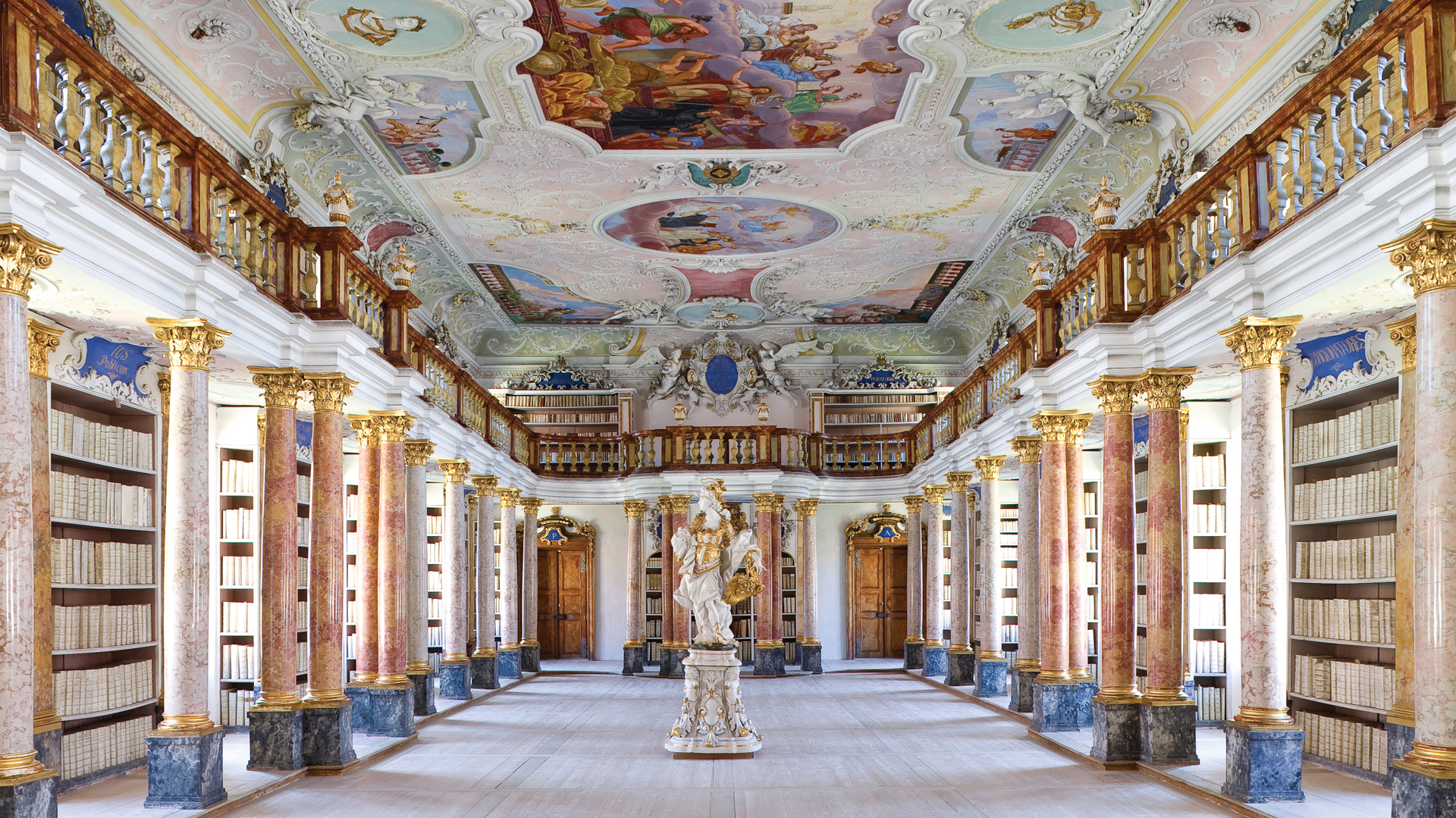 Alte Bibliothek der Abtei Ottobeuren, Bayern (© H & D ZIELSKE/Gallery Stock)(Bing Deutschland)