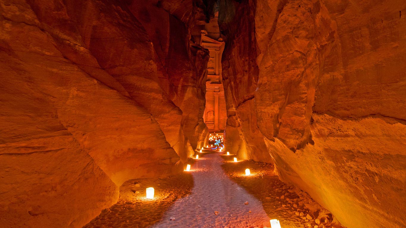 卡兹尼神殿，约旦佩特拉 (© Felix Lipov/Shutterstock)(Bing China)