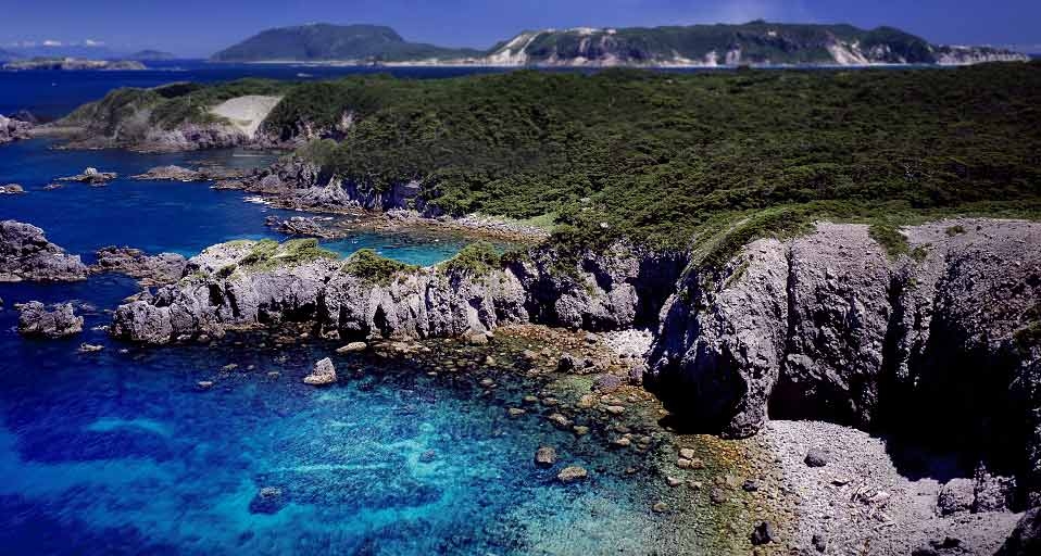 ｢式根島｣東京, 伊豆諸島 -- Japan Travel Bureau/Photolibrary &copy; (Bing Japan)
