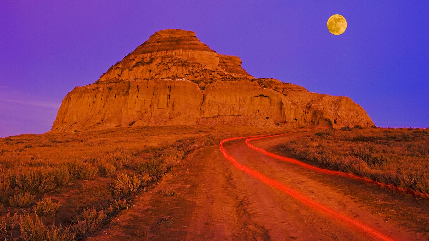 Castle Butte, Big Muddy Badlands, Saskatchewan, Canada (© Dave Reede/All Canada Photos/Getty Images)(Bing Canada)