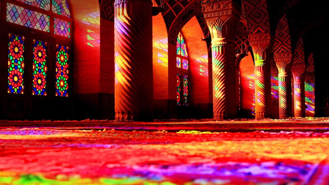 伊朗设拉子莫克清真寺(粉红清真寺) (© Zhongke Xie/Photo Contest of qyer.com)(Bing China)