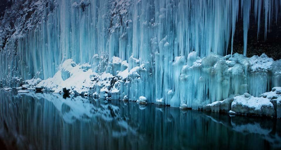 ｢白川氷柱群｣長野県, 木曽町 (© Vic Shimamura/Flickr/GettyImages) &copy; (Bing Japan)