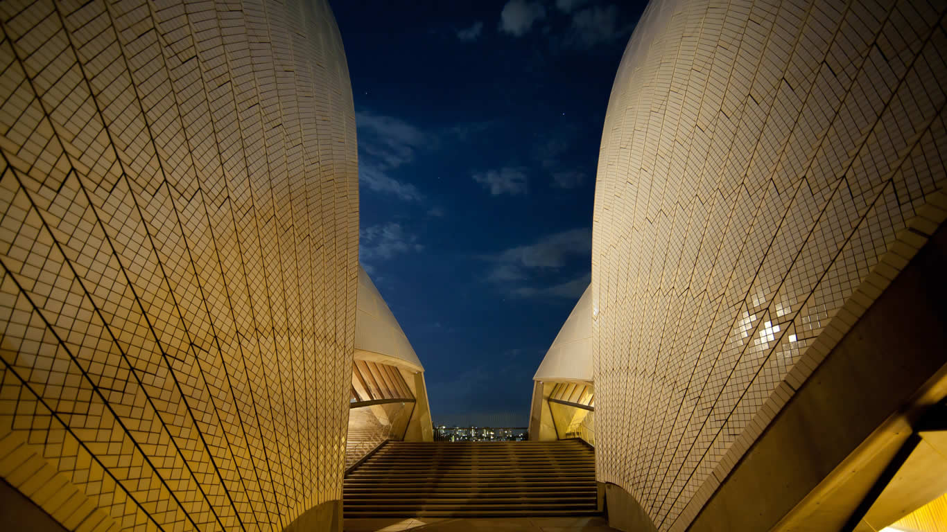 Ground-level view of the Sydney Opera House in New South Wales, Australia (© Harald Deppeler/National Geographic My Shot/National Geographic Society/Corbis)(Bing Australia)