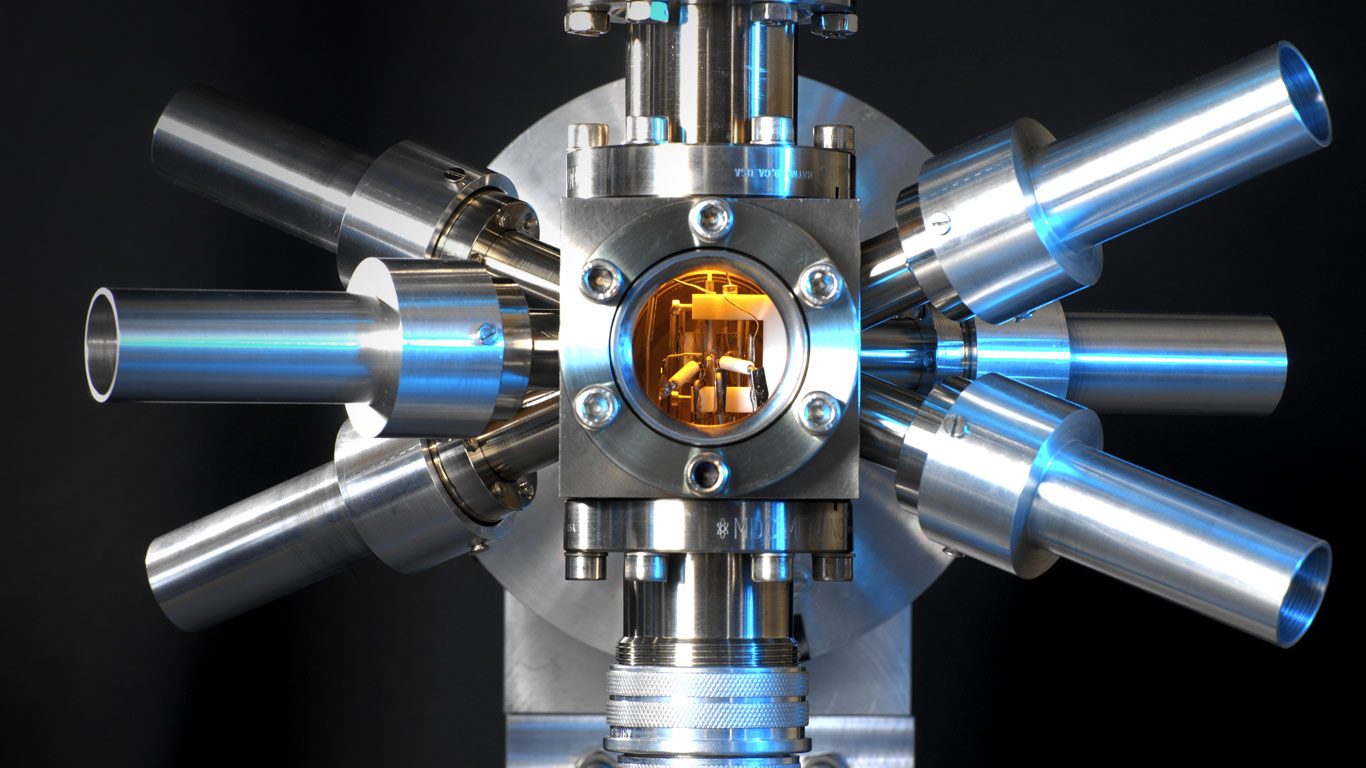 A strontium optical clock (© Andrew Brookes, National Physical Laboratory/Science Photo Library)(Bing United Kingdom)